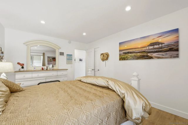 909 Coast 3, La Jolla, CA 92037