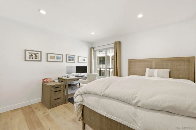 909 Coast 3, La Jolla, CA 92037