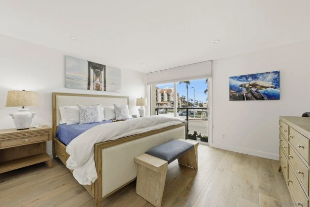 909 Coast 3, La Jolla, CA 92037