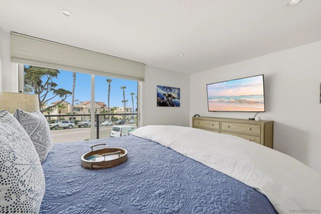909 Coast 3, La Jolla, CA 92037