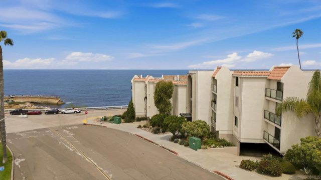 909 Coast 3, La Jolla, CA 92037