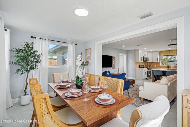 2004 Tyler Avenue, Melbourne, FL 32935