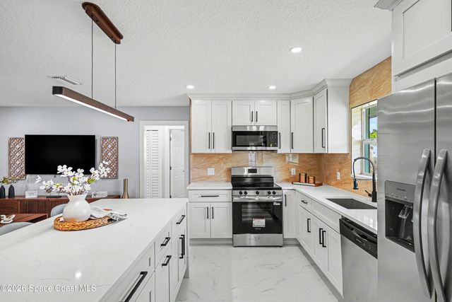 2004 Tyler Avenue, Melbourne, FL 32935