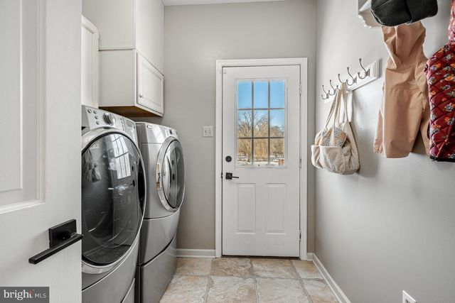 11 MEADOW WOOD LN, Landenberg, PA 19350