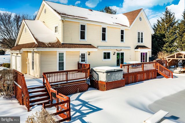 11 MEADOW WOOD LN, Landenberg, PA 19350