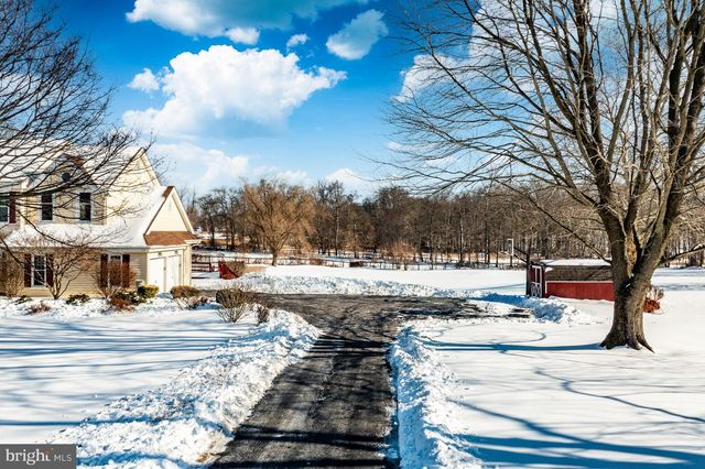 11 MEADOW WOOD LN, Landenberg, PA 19350