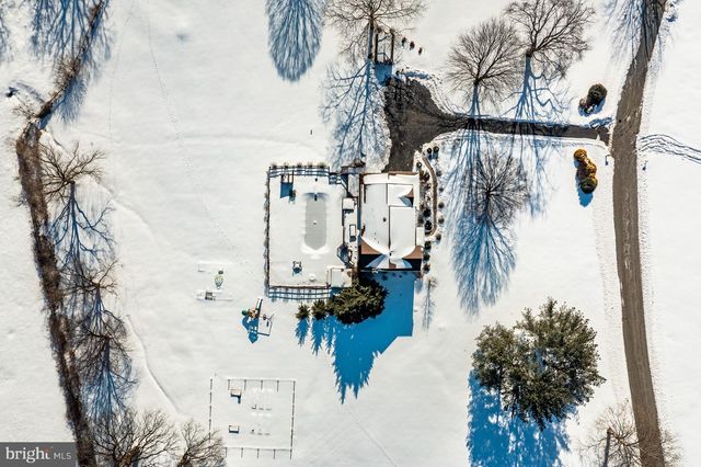 11 MEADOW WOOD LN, Landenberg, PA 19350