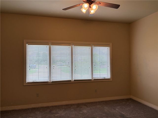 2623 S Everest Avenue, Rogers, AR 72758