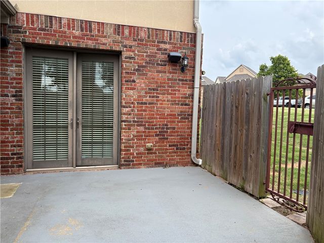2623 S Everest Avenue, Rogers, AR 72758