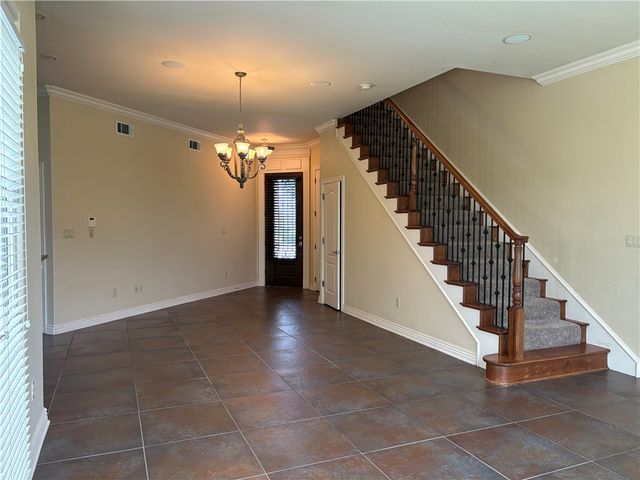 2623 S Everest Avenue, Rogers, AR 72758