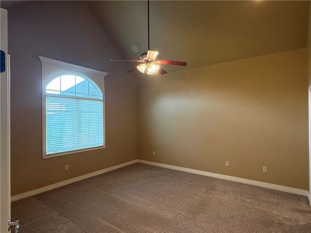 2623 S Everest Avenue, Rogers, AR 72758