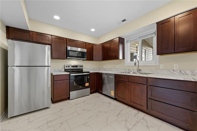 1201 Warwick DR, Virginia Beach, VA 23456