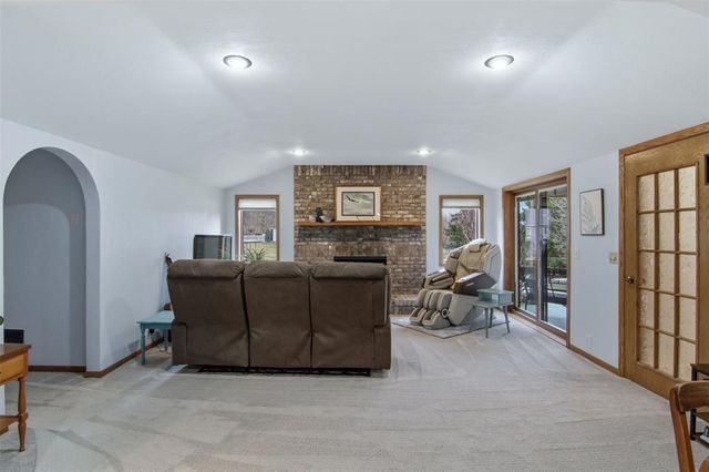 2925 W Princeton Avenue, Eau Claire, WI 54703