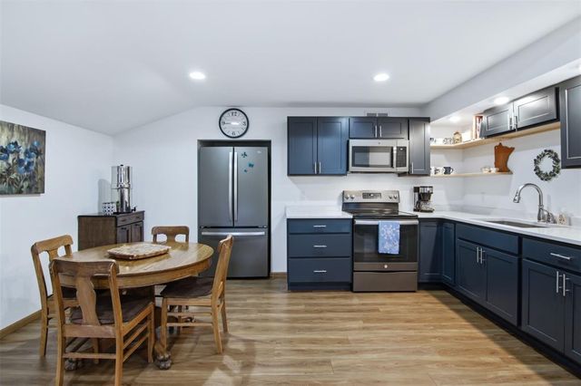 2925 W Princeton Avenue, Eau Claire, WI 54703
