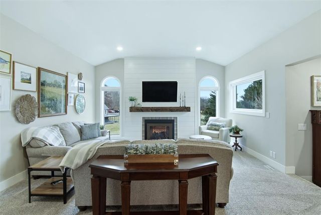 2925 W Princeton Avenue, Eau Claire, WI 54703