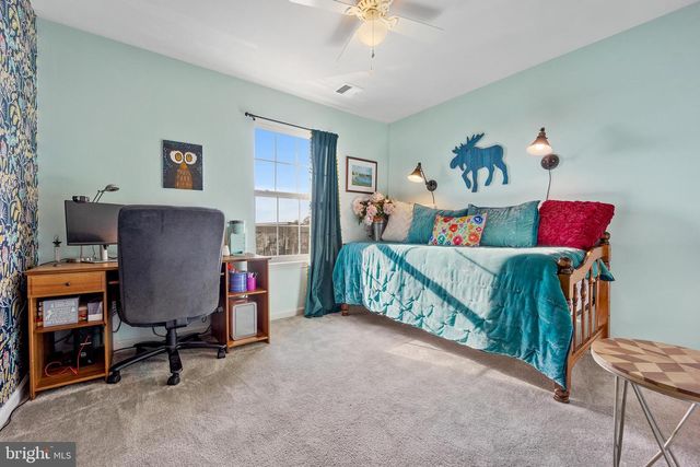 3089 GOSHEN DR, Pennsburg, PA 18073