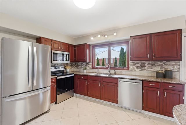 1108 Chateau Drive, Kettering, OH 45429