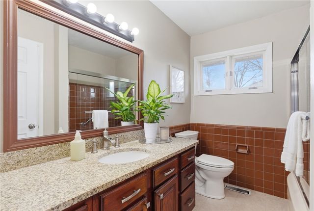 1108 Chateau Drive, Kettering, OH 45429