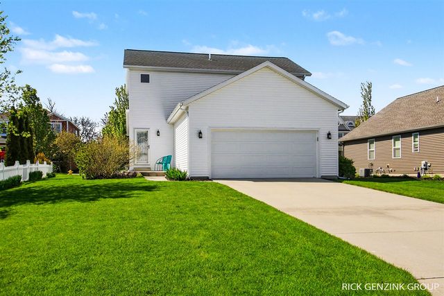 567 Blackstone Street, Holland, MI 49423