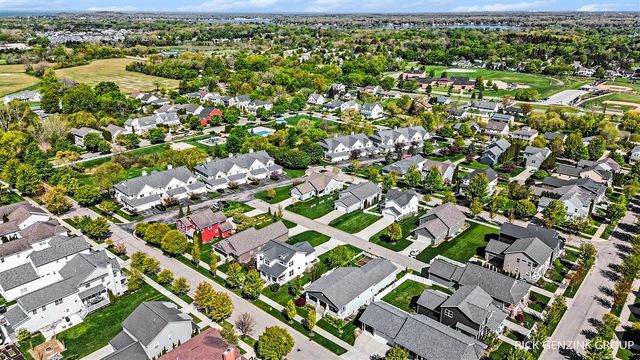 567 Blackstone Street, Holland, MI 49423