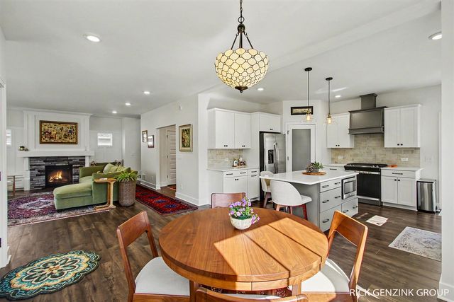 567 Blackstone Street, Holland, MI 49423