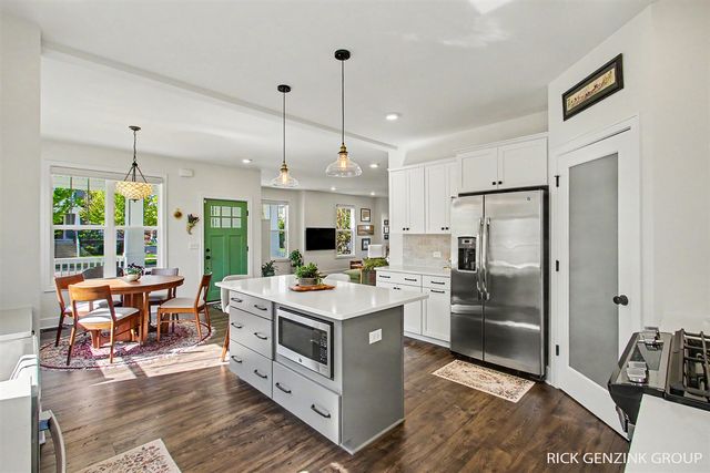 567 Blackstone Street, Holland, MI 49423