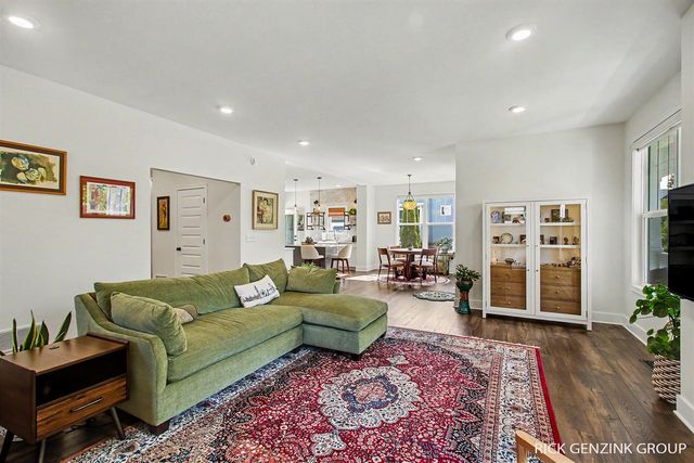 567 Blackstone Street, Holland, MI 49423