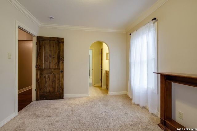 188 Claywell Dr, San Antonio, TX 78209