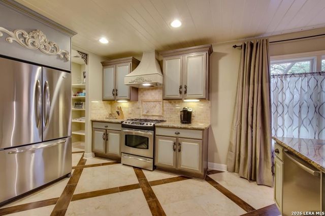 188 Claywell Dr, San Antonio, TX 78209