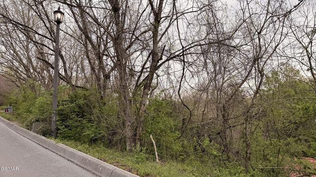 4 Hideaway Ridge Circle, Sevierville, TN 37862