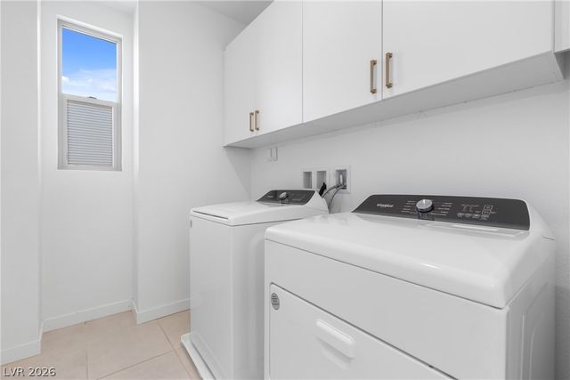 6138 Rock Arch Court, Las Vegas, NV 89141