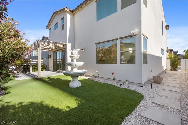 6138 Rock Arch Court, Las Vegas, NV 89141