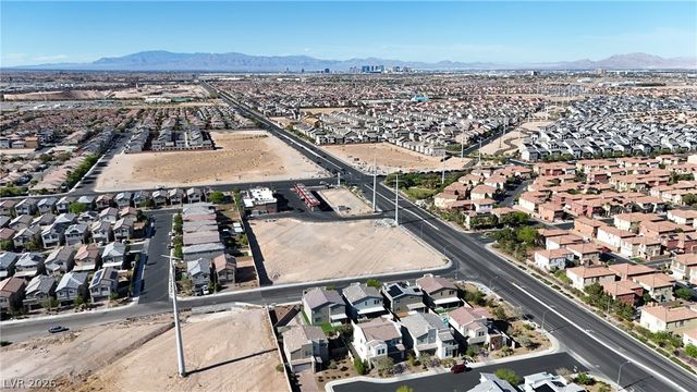 6138 Rock Arch Court, Las Vegas, NV 89141