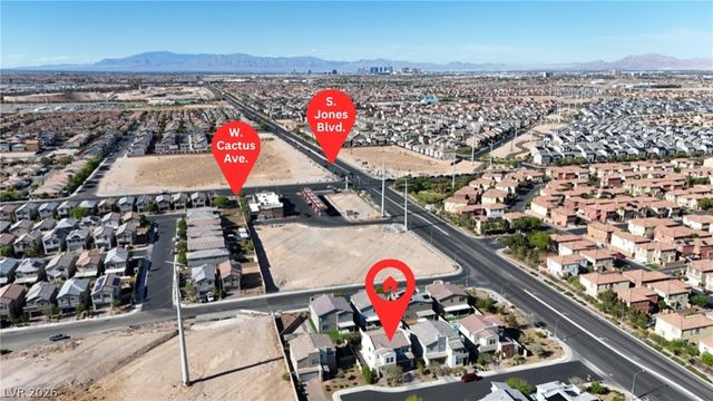6138 Rock Arch Court, Las Vegas, NV 89141