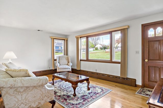 63 Eschol Street, Swansea, MA 02777