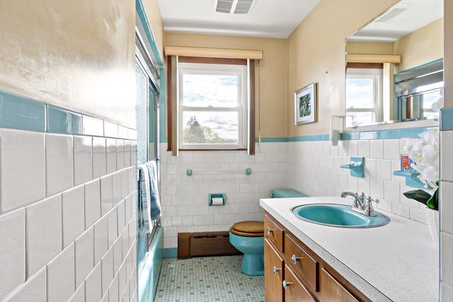 63 Eschol Street, Swansea, MA 02777