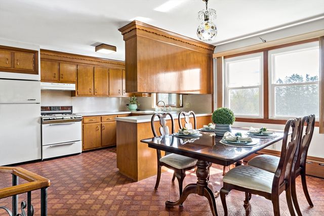 63 Eschol Street, Swansea, MA 02777