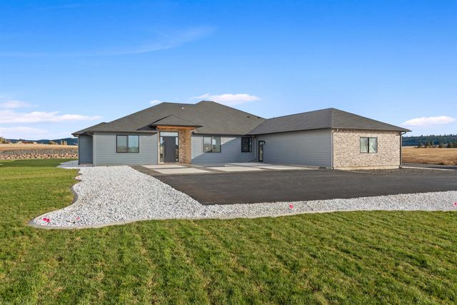13790 N Bruce Rd, Mead, WA 99021
