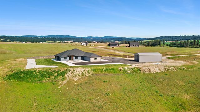 13790 N Bruce Rd, Mead, WA 99021