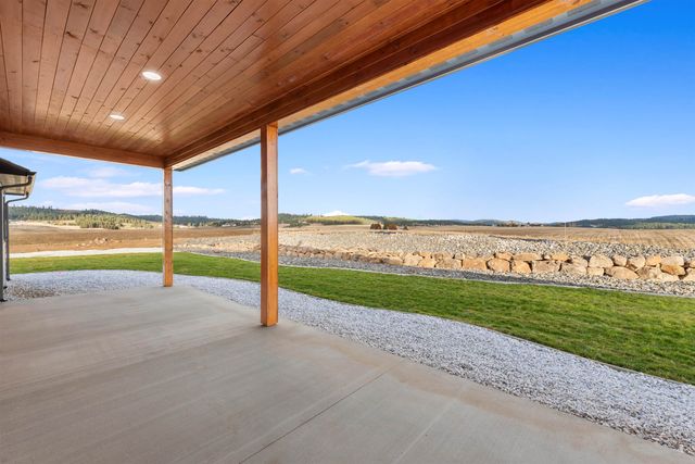 13790 N Bruce Rd, Mead, WA 99021