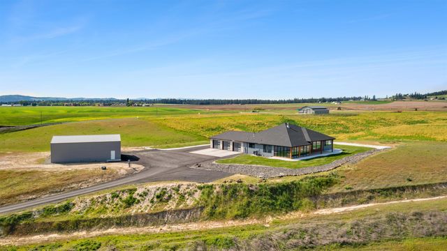 13790 N Bruce Rd, Mead, WA 99021
