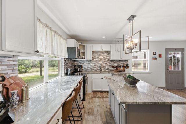 992 Fm 2210, Bridgeport, TX 76426