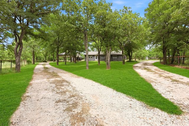992 Fm 2210, Bridgeport, TX 76426