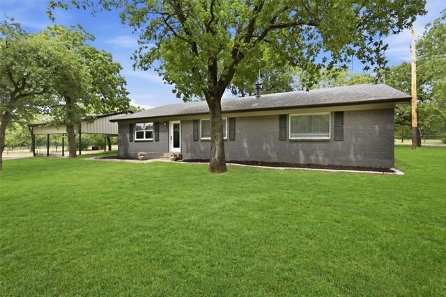 992 Fm 2210, Bridgeport, TX 76426