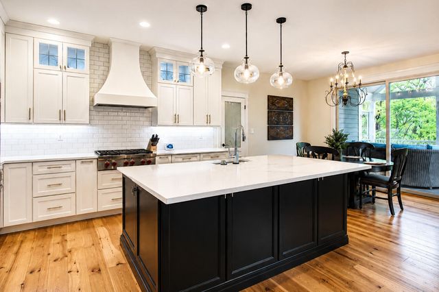 12935 Red Lily Way, St. John, IN 46373