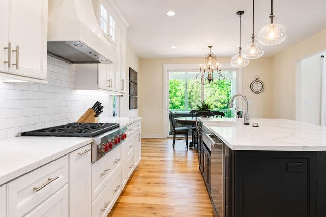 12935 Red Lily Way, St. John, IN 46373