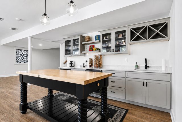 12935 Red Lily Way, St. John, IN 46373