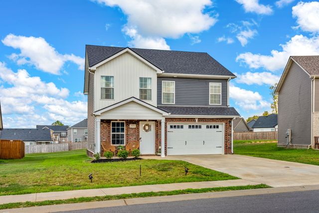 299 Dugger Dr, Clarksville, TN 37042