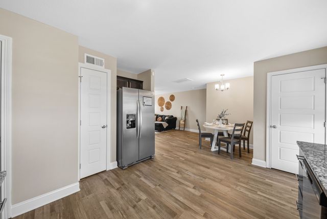 299 Dugger Dr, Clarksville, TN 37042