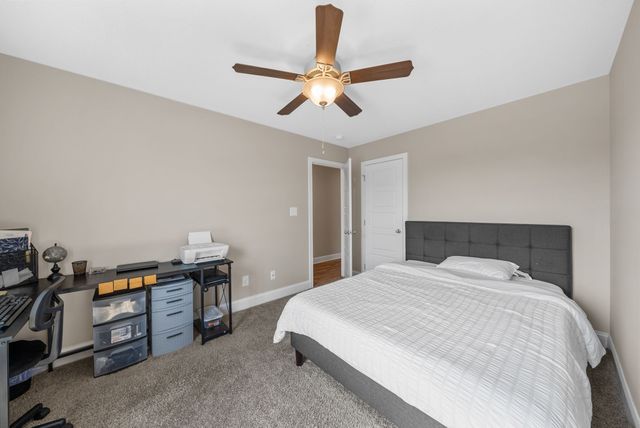 299 Dugger Dr, Clarksville, TN 37042